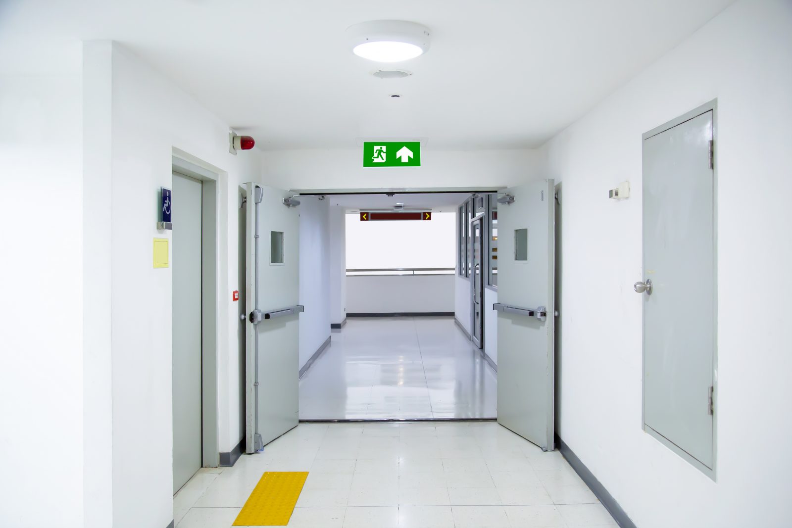 Read more about the article Everything You Need to Know About Automatic Door Repair and Installation